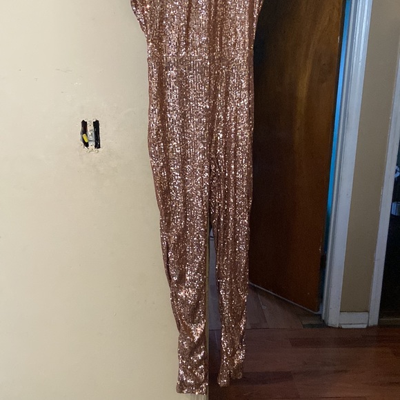 Jumper - Picture 2 of 4